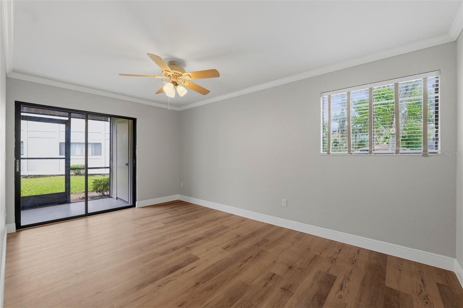 6014 Laketree Ln #g Property Photo 9
