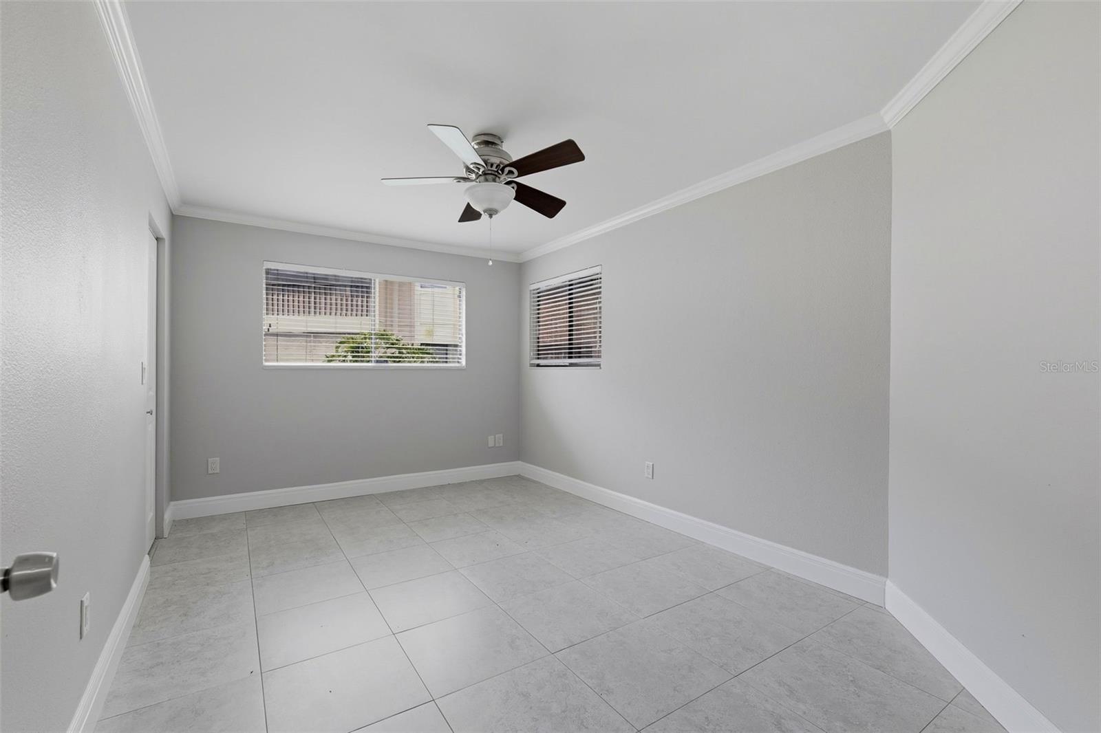 6014 Laketree Ln #g Property Photo 24