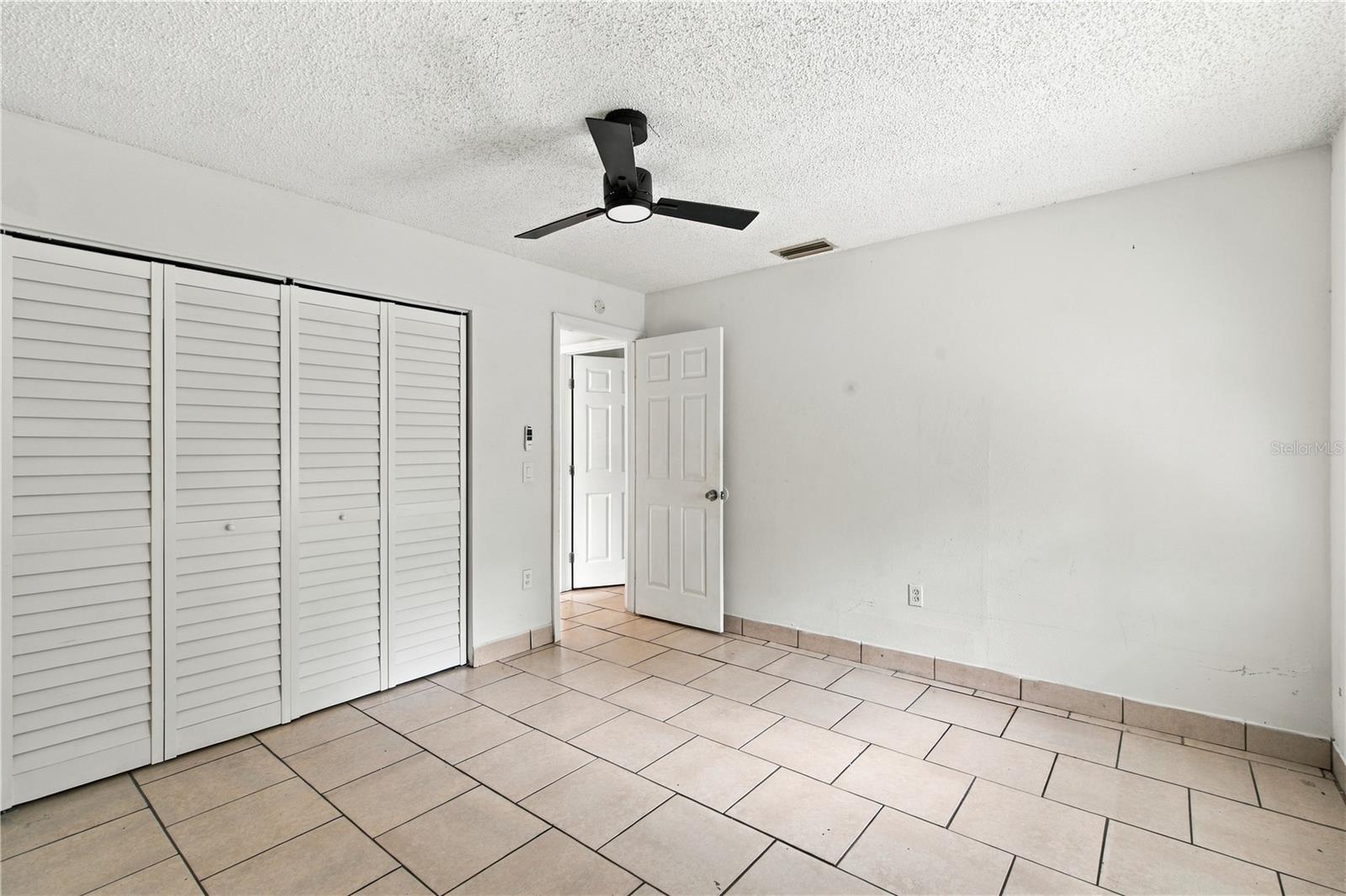 2461 Chestnut Woods Dr Property Photo 12