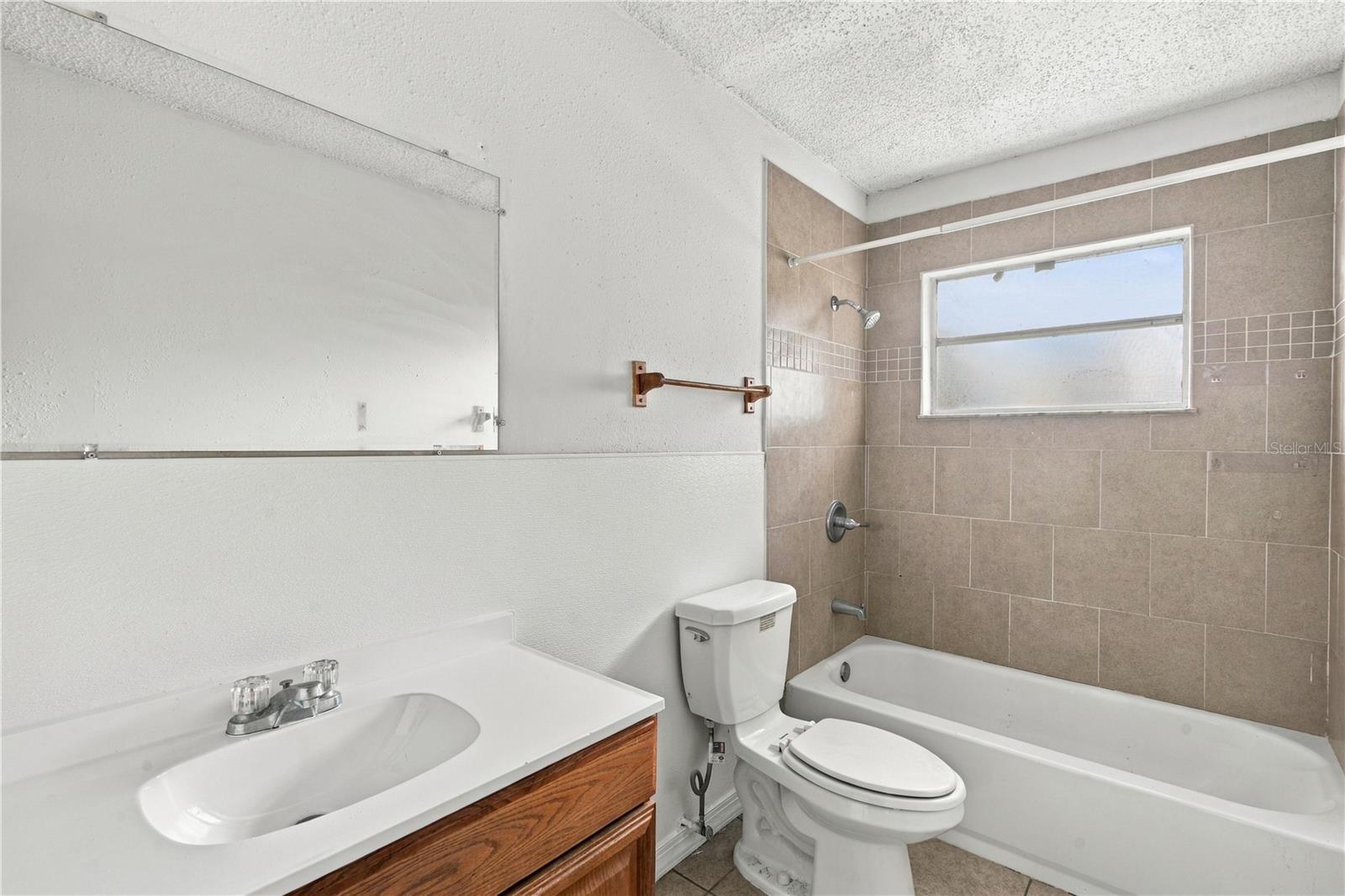 2461 Chestnut Woods Dr Property Photo 15
