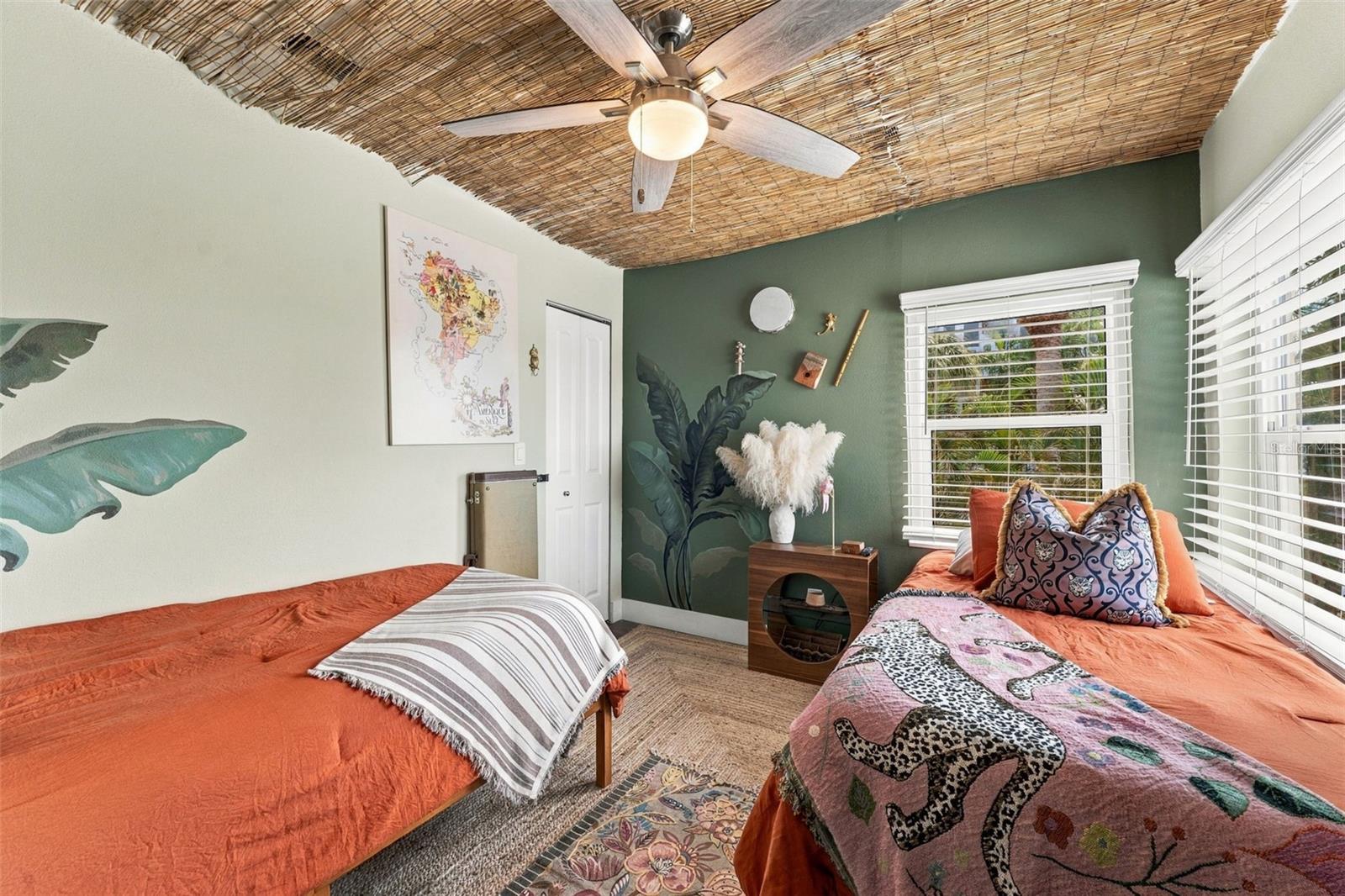 135 Harbor Dr Property Photo 35