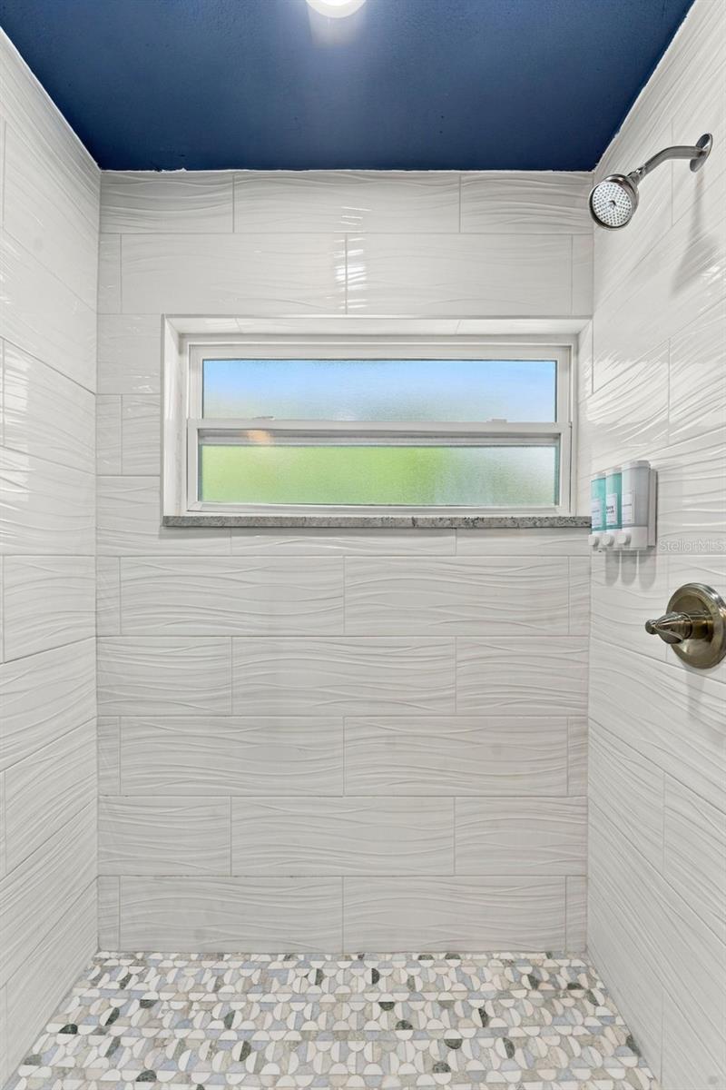 135 Harbor Dr Property Photo 52