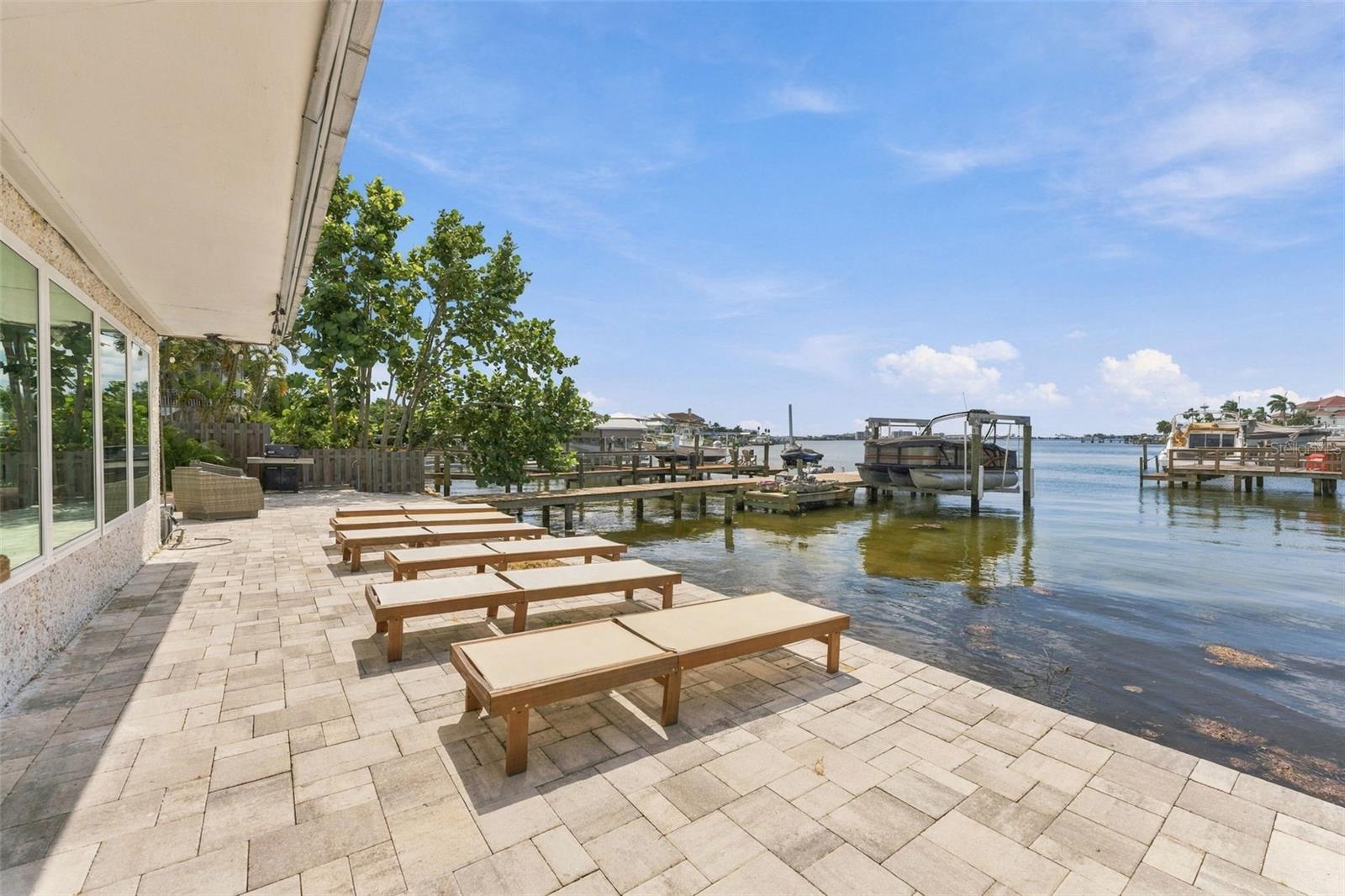 135 Harbor Dr Property Photo 63
