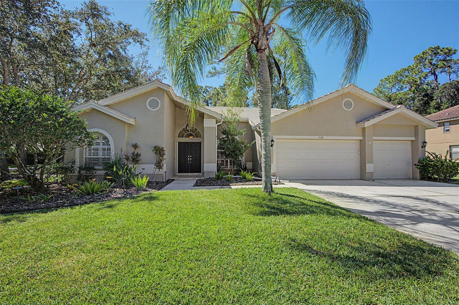 1558 E Lake Woodlands Pkwy Property Photo 1