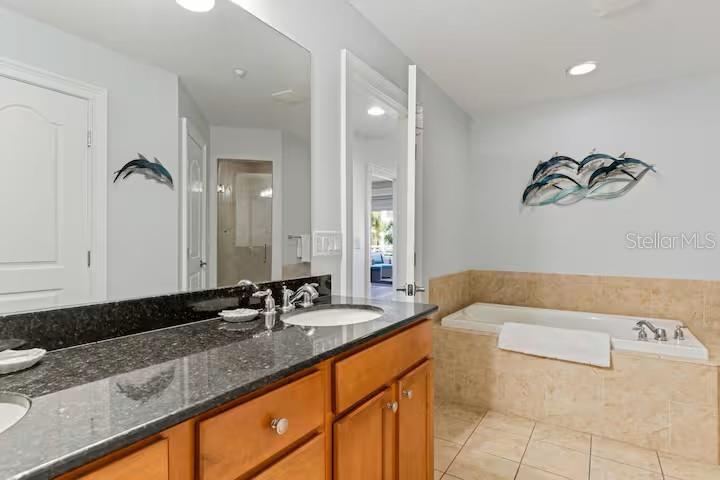 100 Bayside Dr #101 Property Photo 17