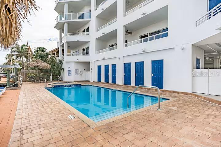 100 Bayside Dr #101 Property Photo 28