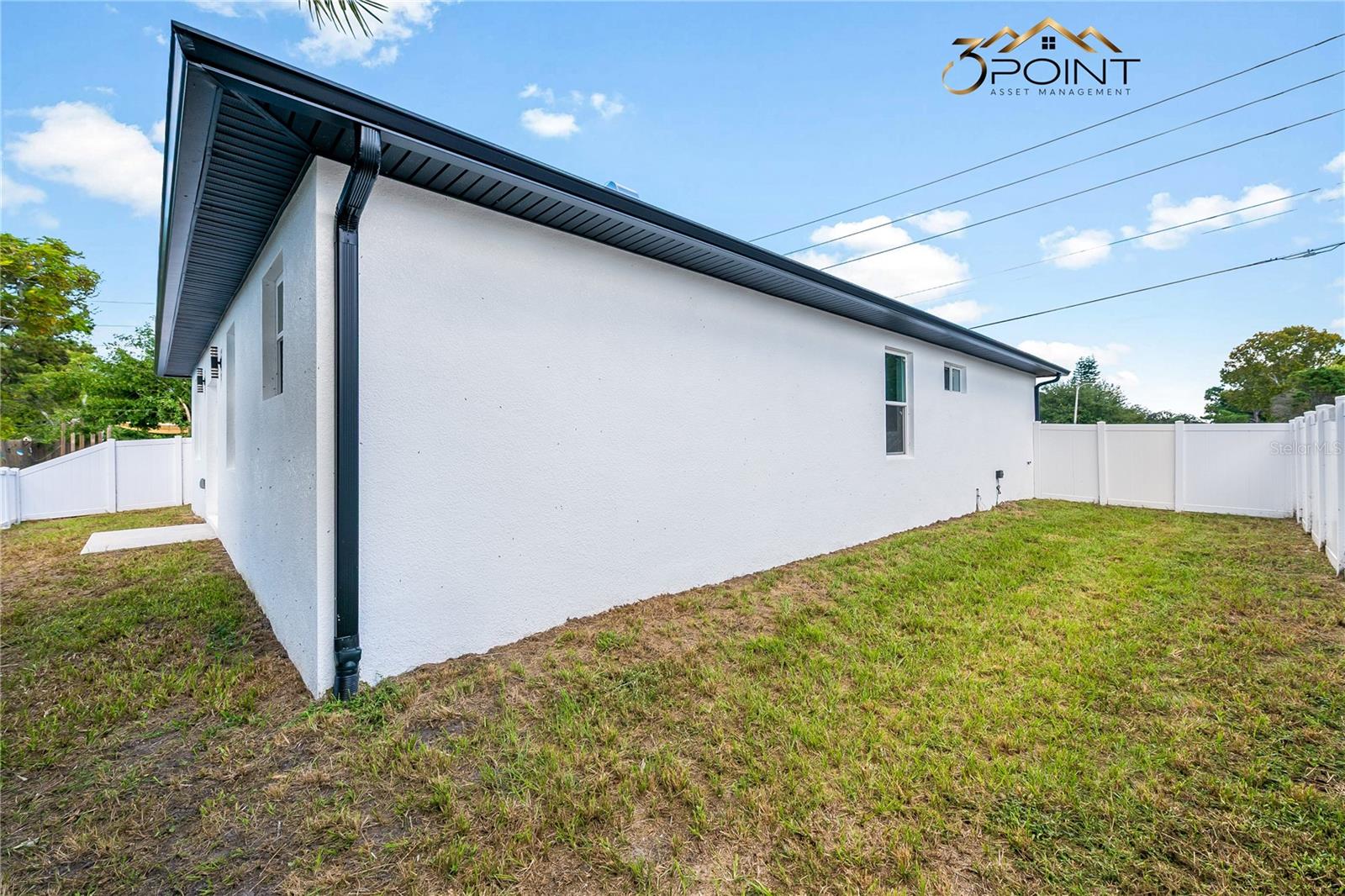 2713 San Luis Rd Property Photo 38
