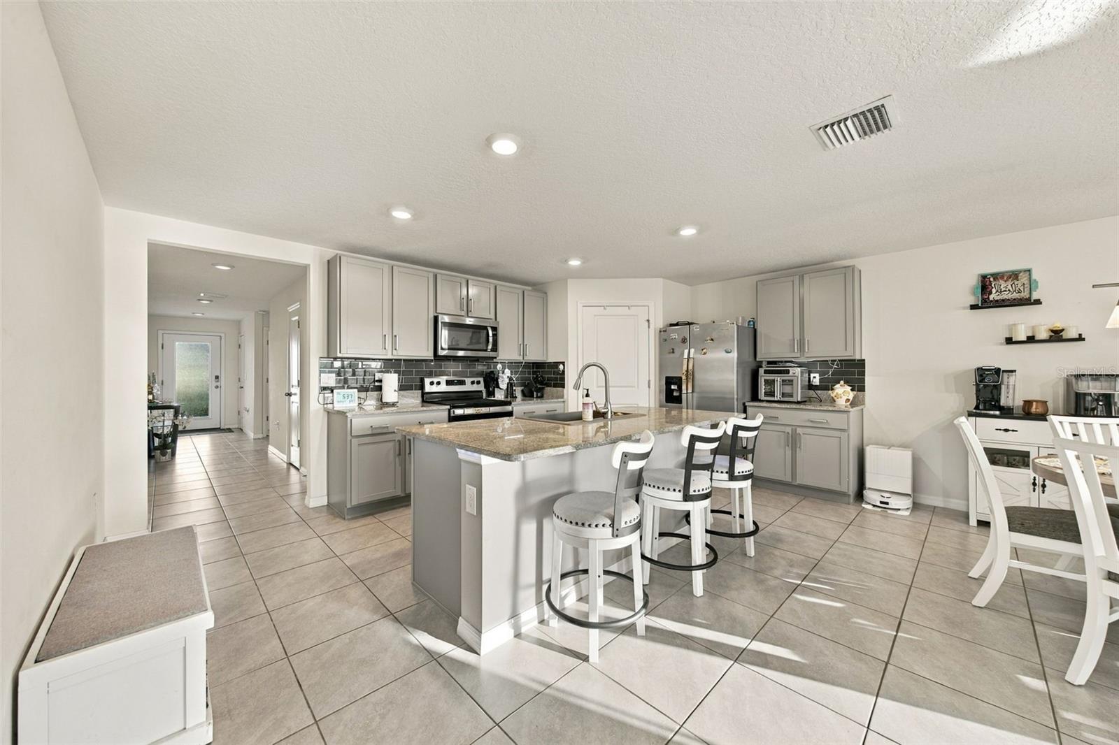 16739 Sunburst Lake St Property Photo 3