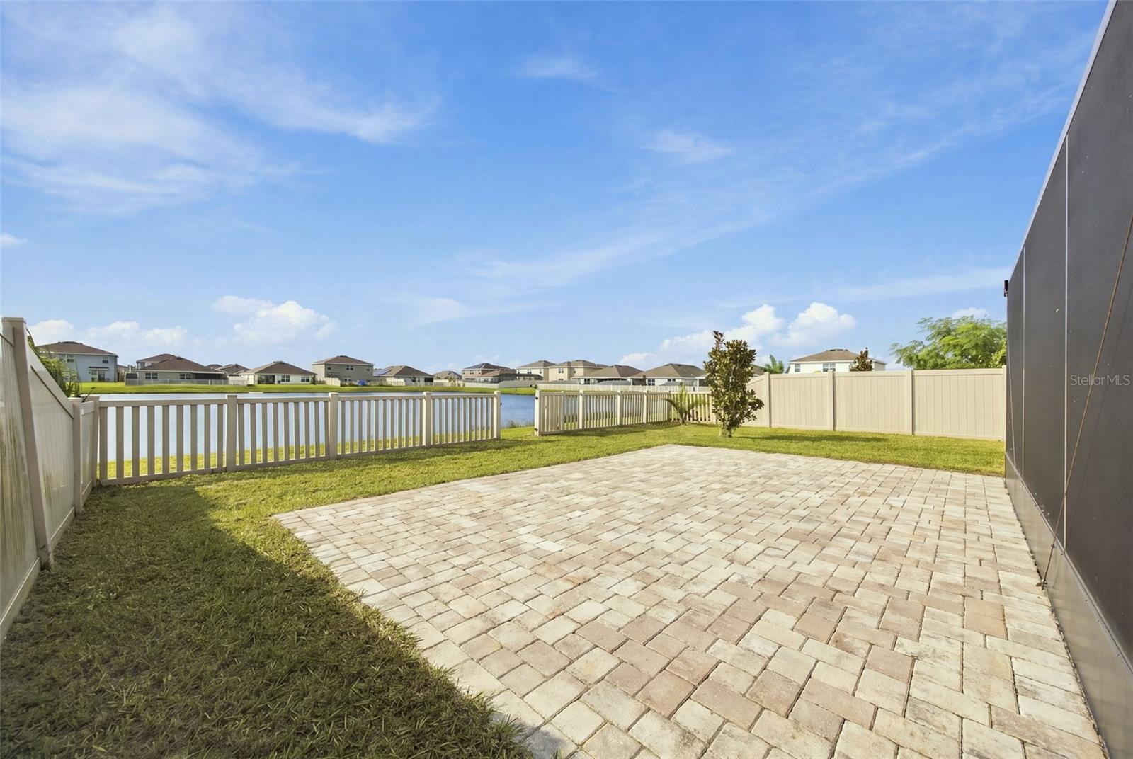16739 Sunburst Lake St Property Photo 15