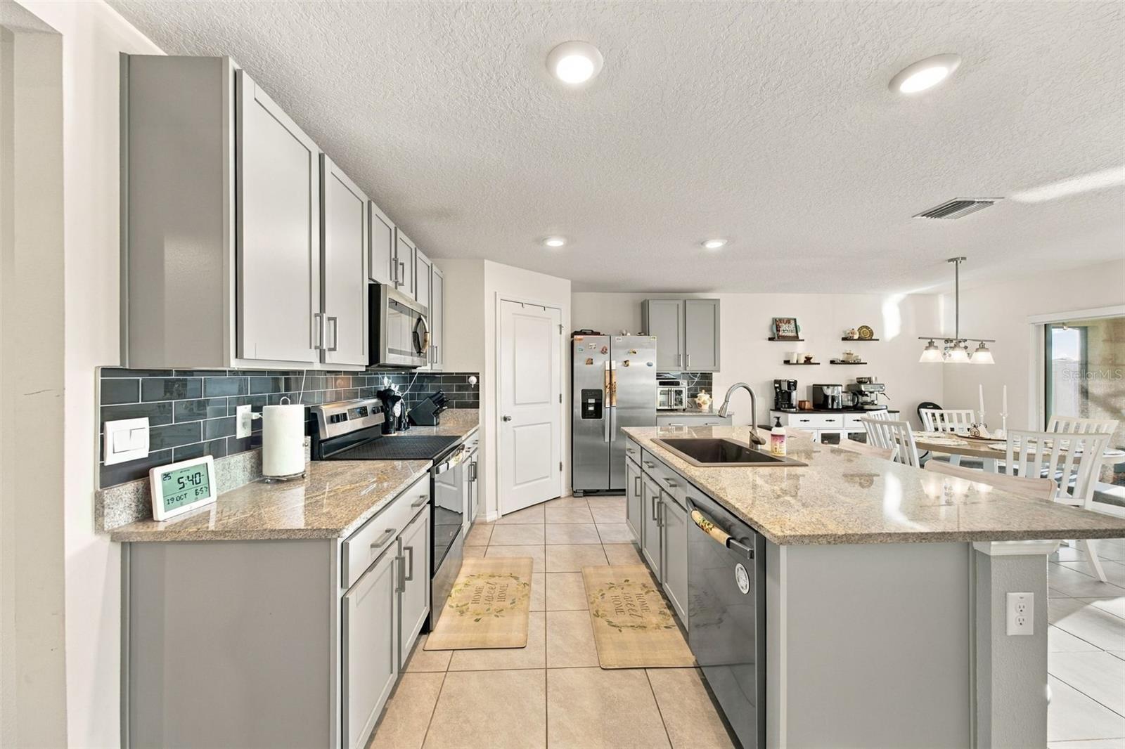16739 Sunburst Lake St Property Photo 19