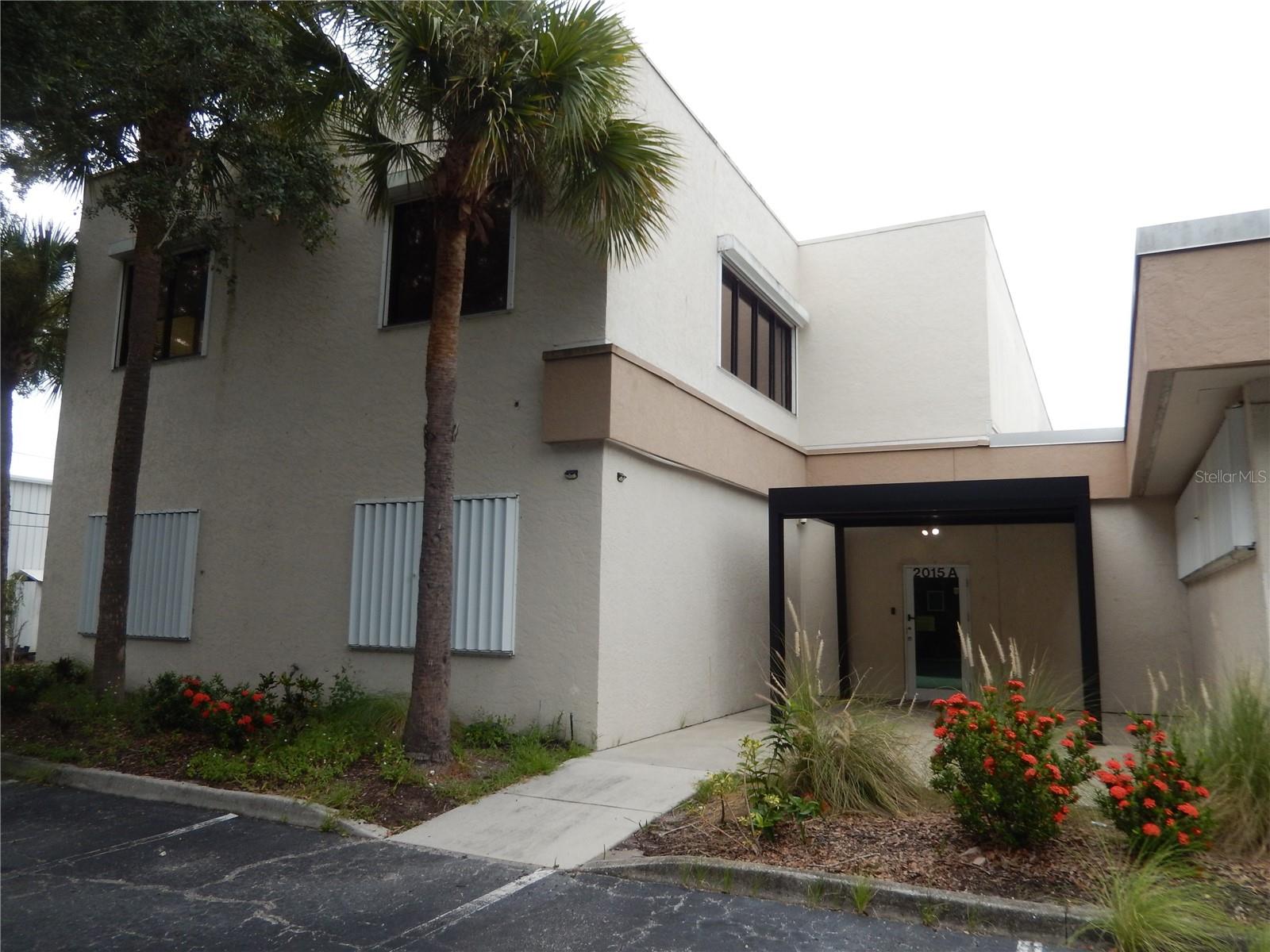 2015 Cattlemen Rd #a Property Photo 1