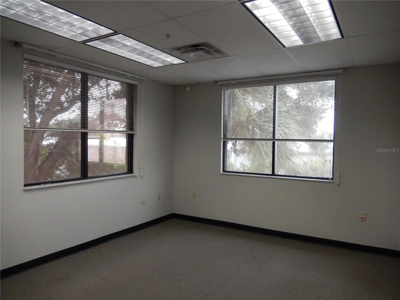 2015 Cattlemen Rd #a Property Photo 7