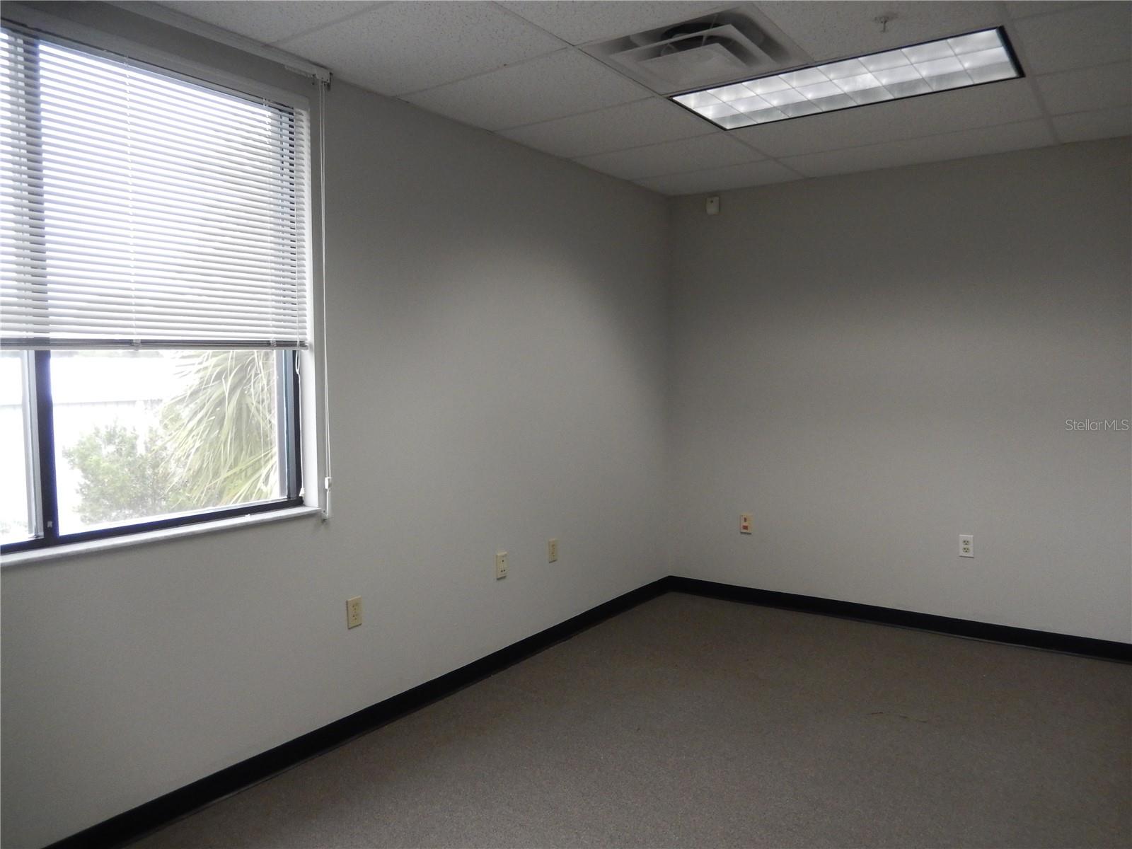 2015 Cattlemen Rd #a Property Photo 10