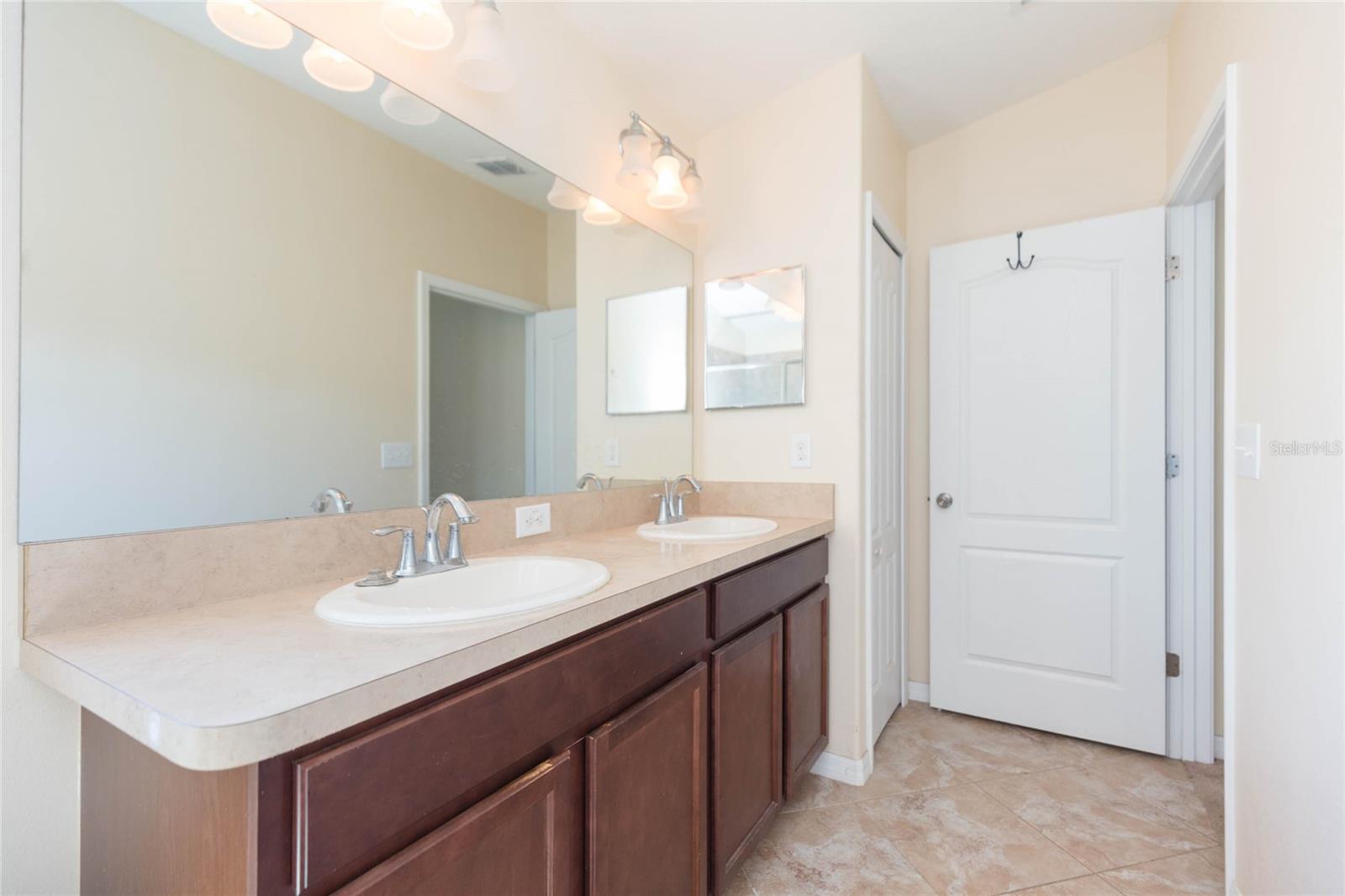 15406 Dakota Sky Pl Property Photo 21
