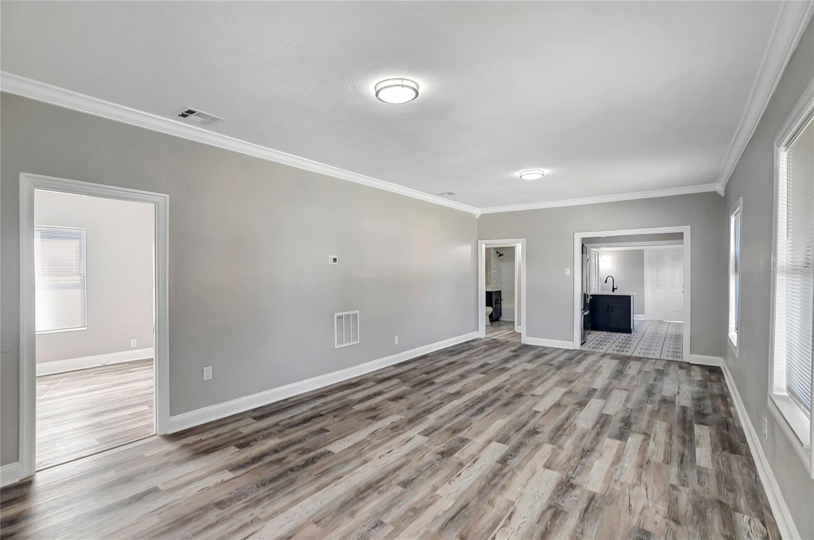 3812 N Tampa St Property Photo 9