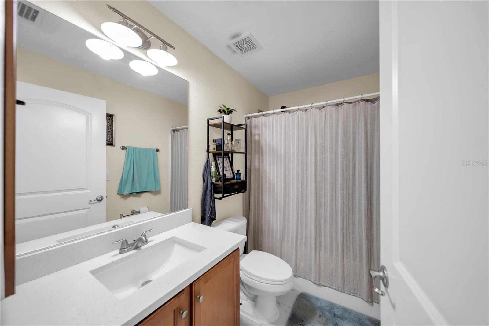 1211 Nw 27th Pl Property Photo 25