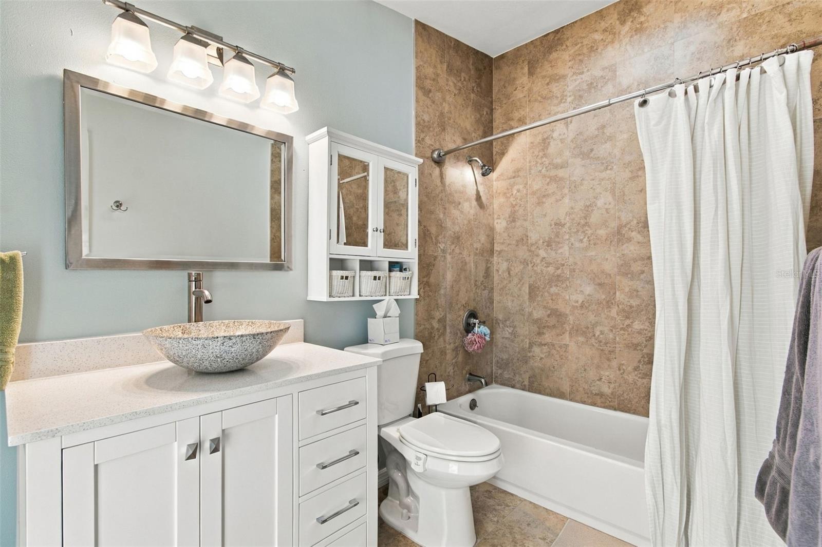 874 Pinewood Ter W Property Photo 18