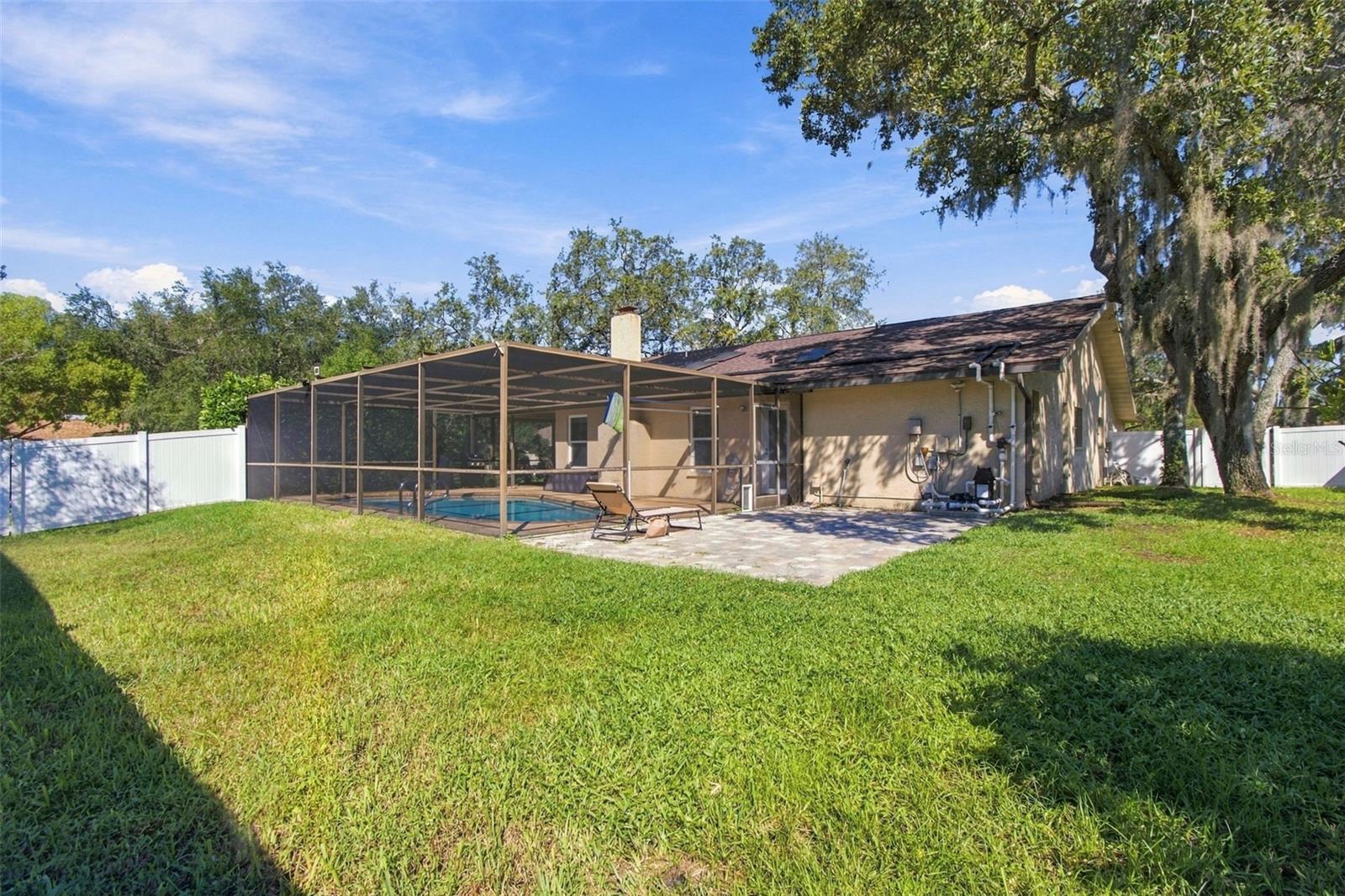 874 Pinewood Ter W Property Photo 42