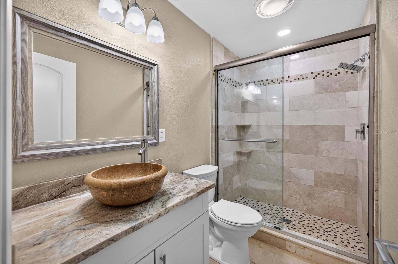 4004 Shoreside Cir Property Photo 16