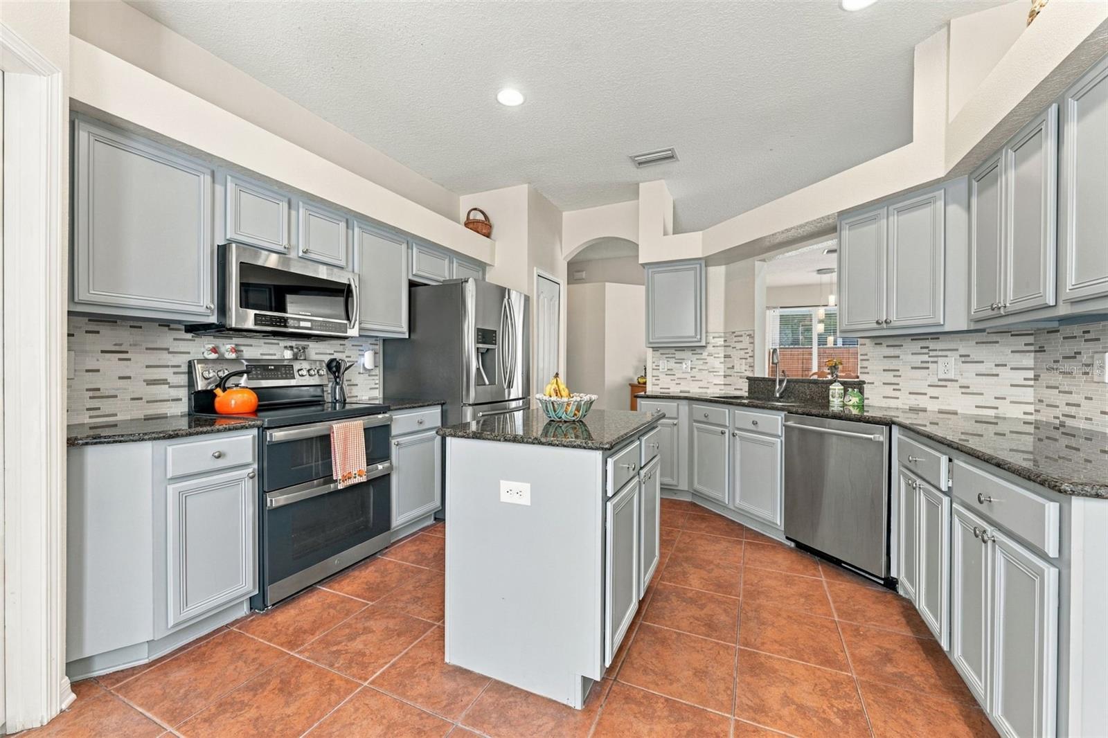 21916 Waverly Shores Ln Property Photo 10