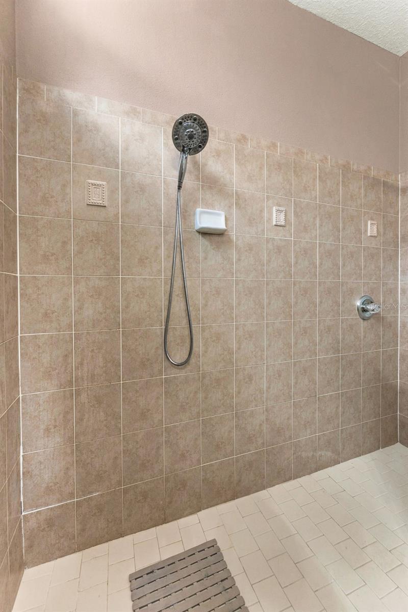 21916 Waverly Shores Ln Property Photo 28