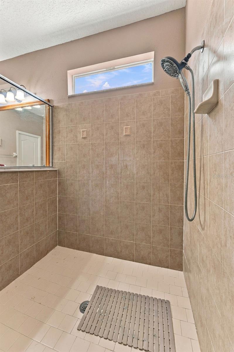 21916 Waverly Shores Ln Property Photo 29