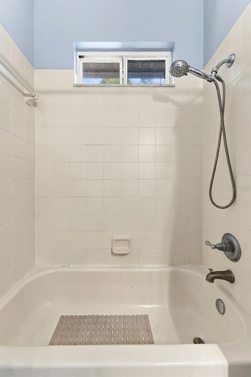 21916 Waverly Shores Ln Property Photo 43