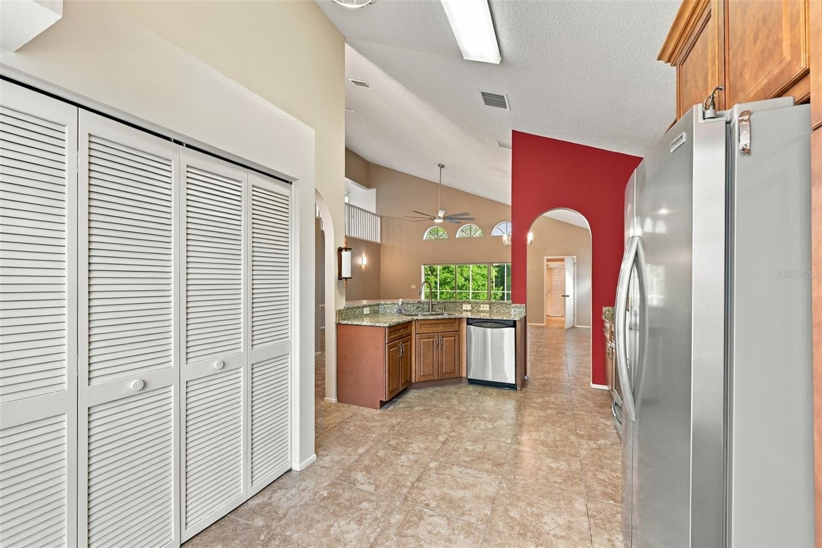 11109 Clayridge Dr Property Photo 9