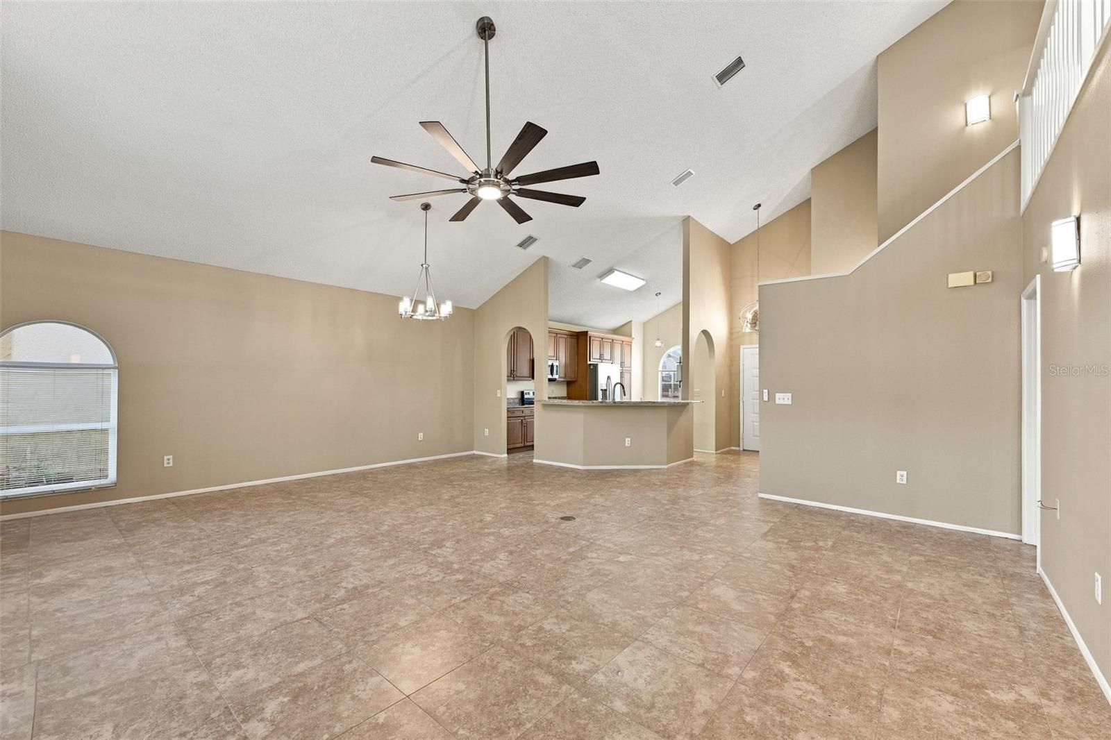 11109 Clayridge Dr Property Photo 12