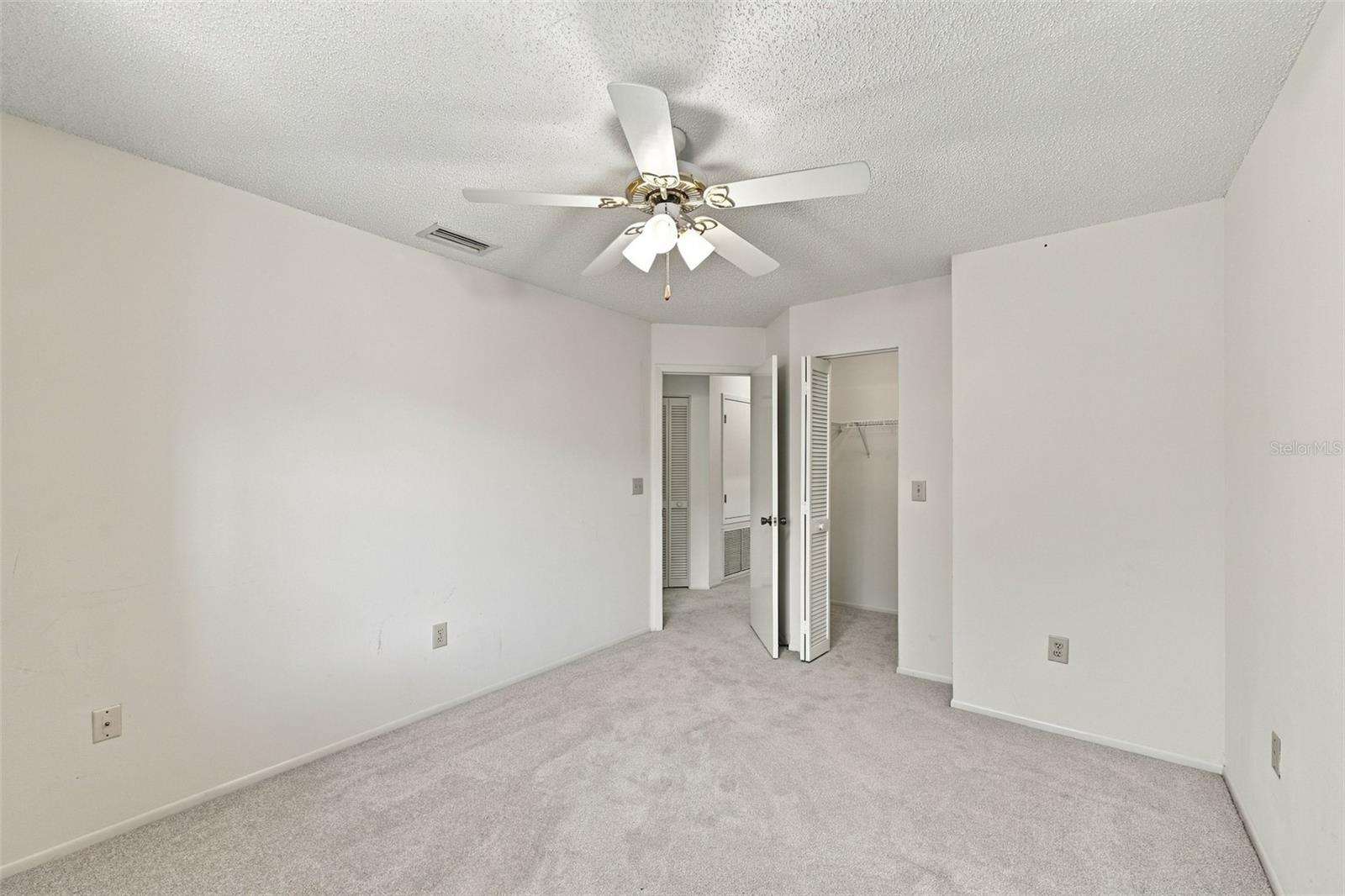 11109 Clayridge Dr Property Photo 25