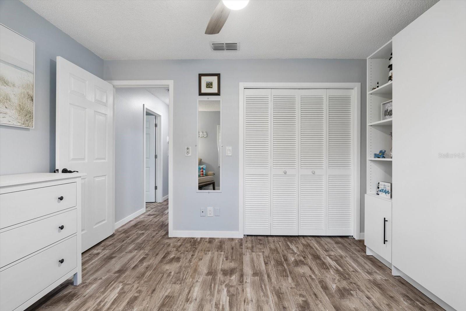 1307 Stonehaven Ln Property Photo 32