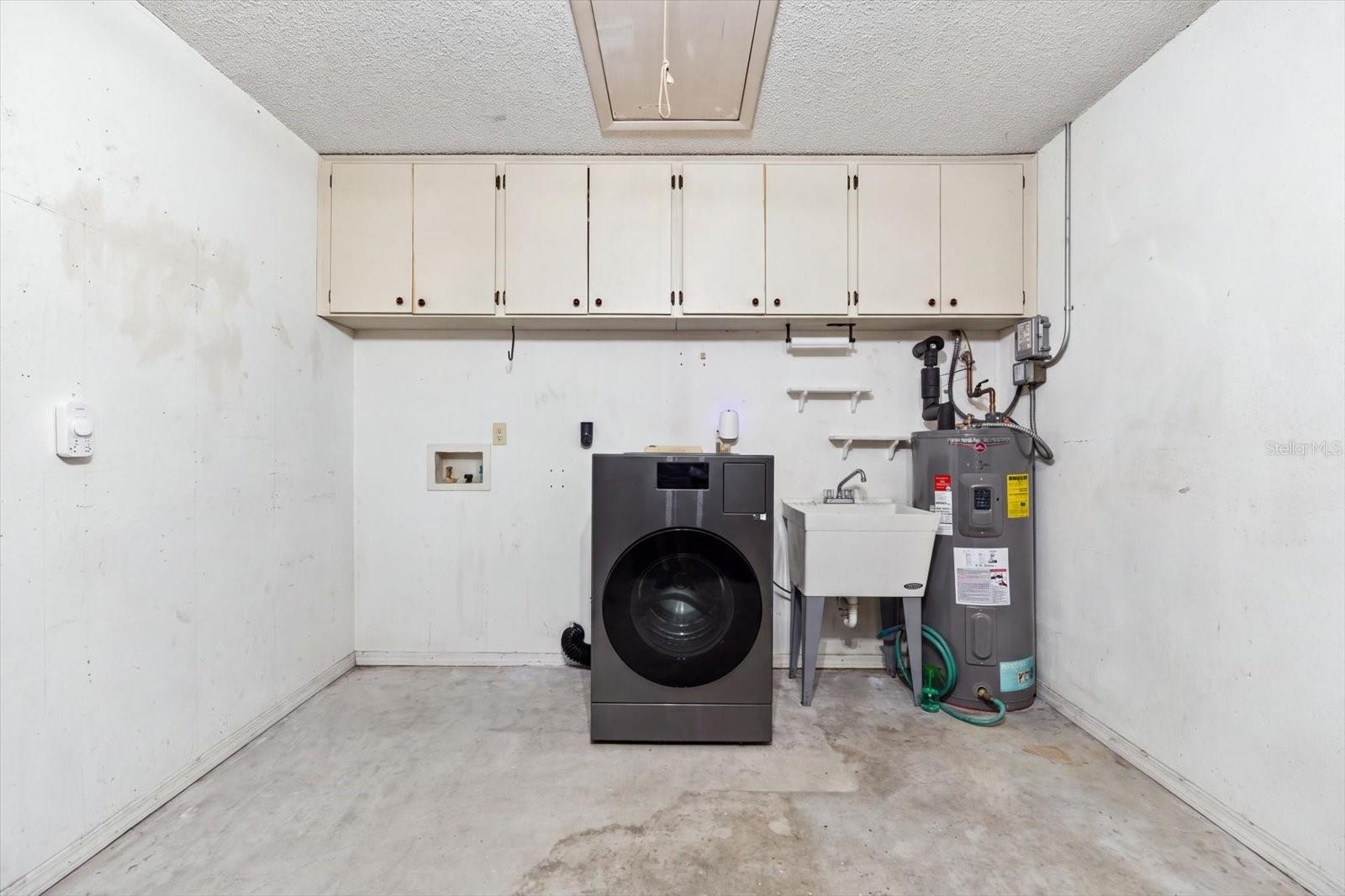 1307 Stonehaven Ln Property Photo 33