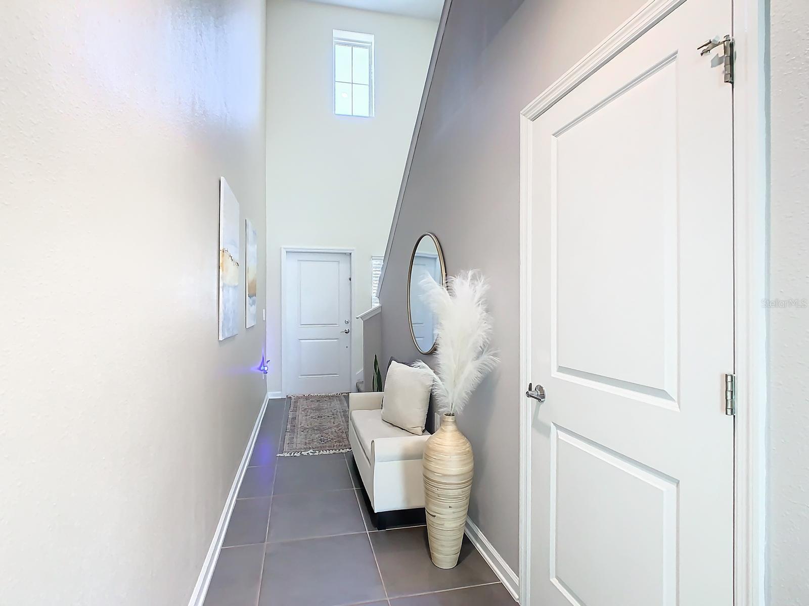 1042 John Jacob Rd Property Photo 5
