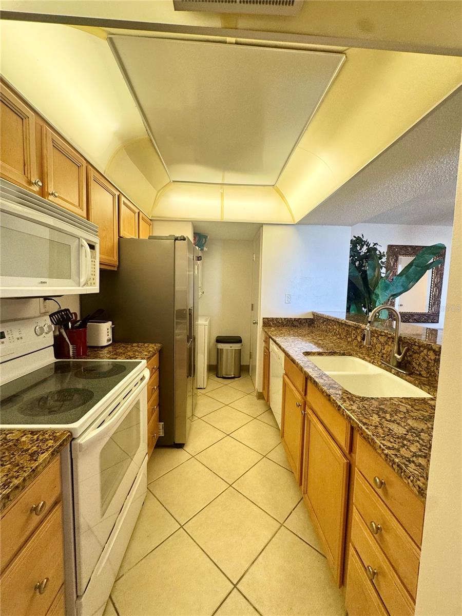 450 S Gulfview Blvd #1206 Property Photo 21
