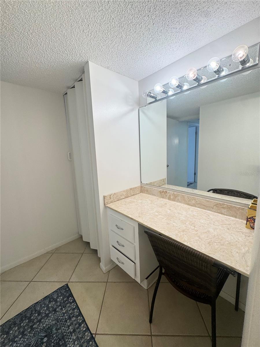 450 S Gulfview Blvd #1206 Property Photo 28