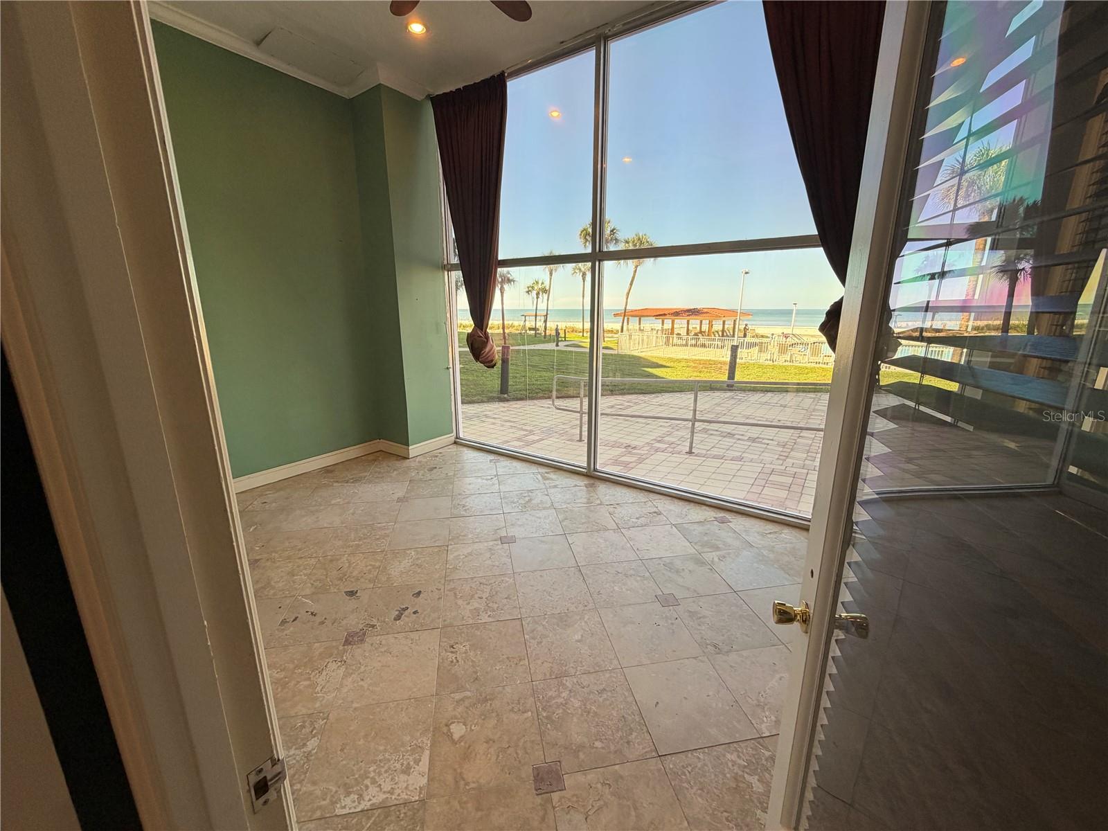 880 Mandalay Ave #cu8 Property Photo 3