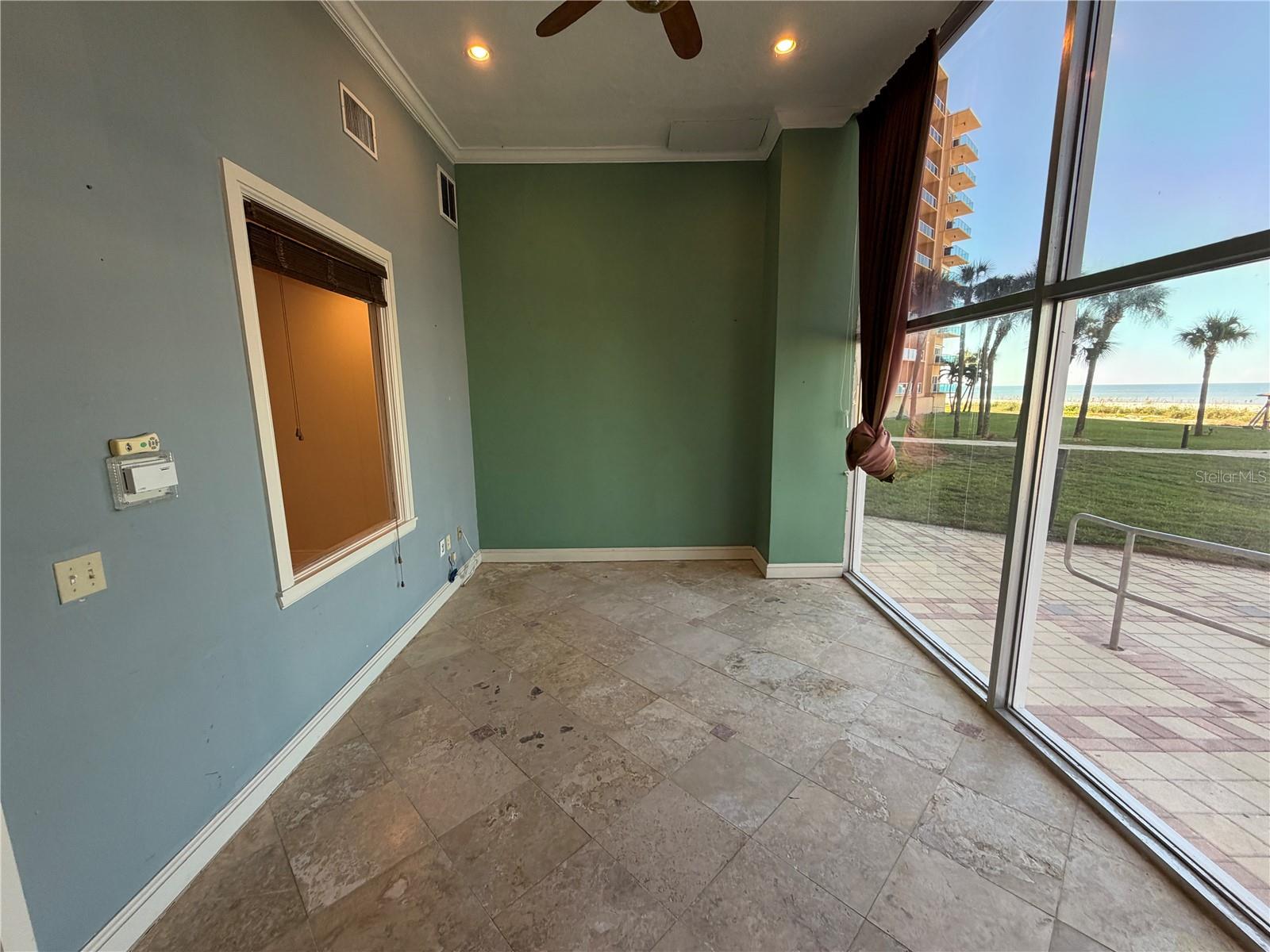 880 Mandalay Ave #cu8 Property Photo 5