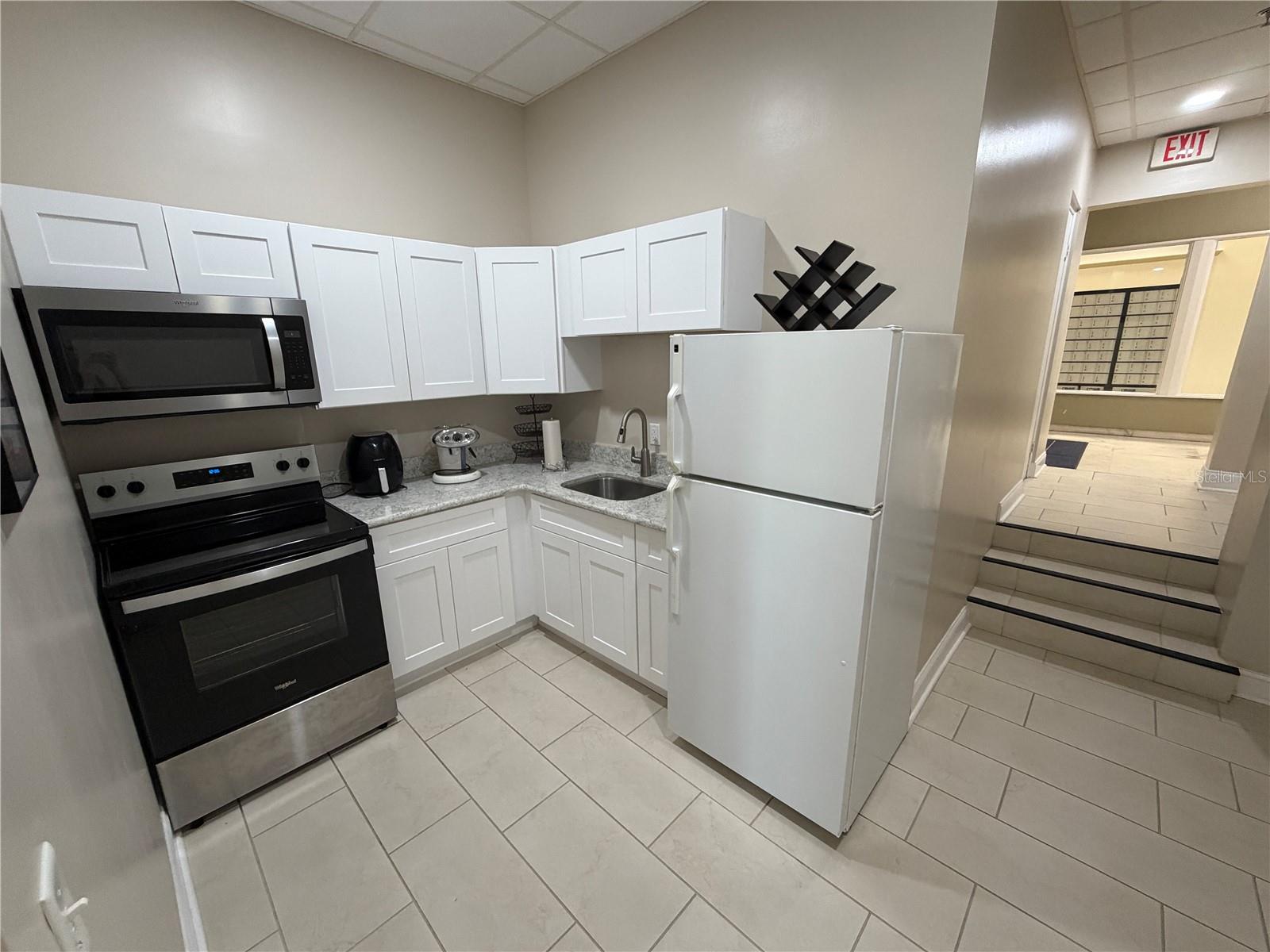 880 Mandalay Ave #cu8 Property Photo 16