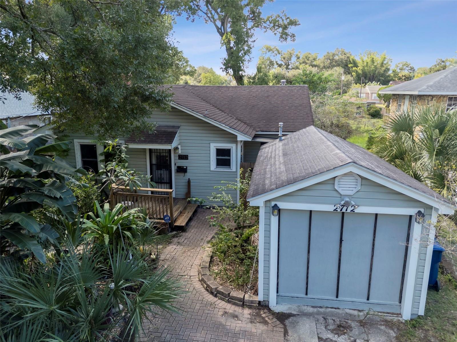 2712 N MUNRO ST Property Photo 1