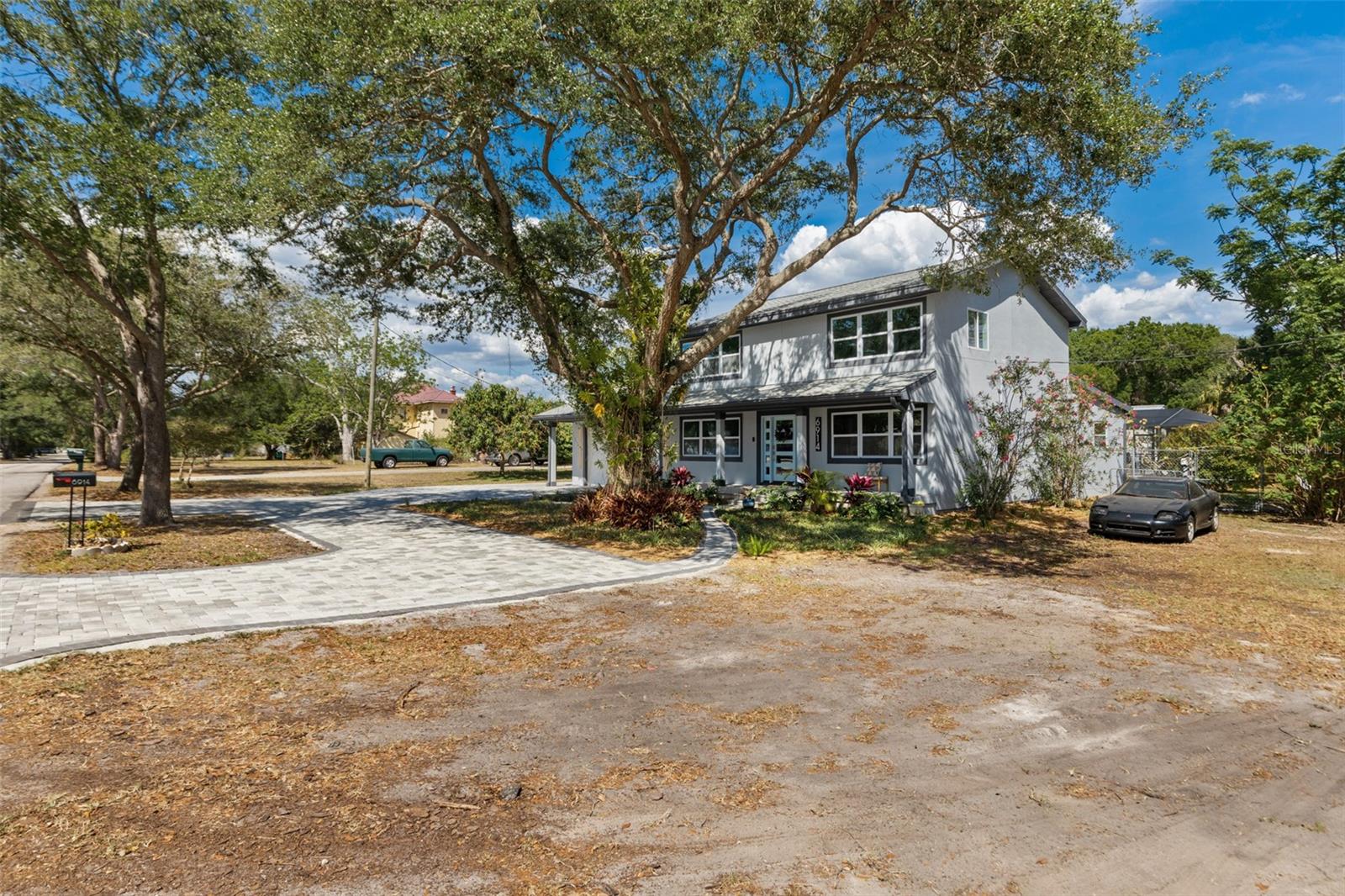6914 S Wall St Property Photo 1