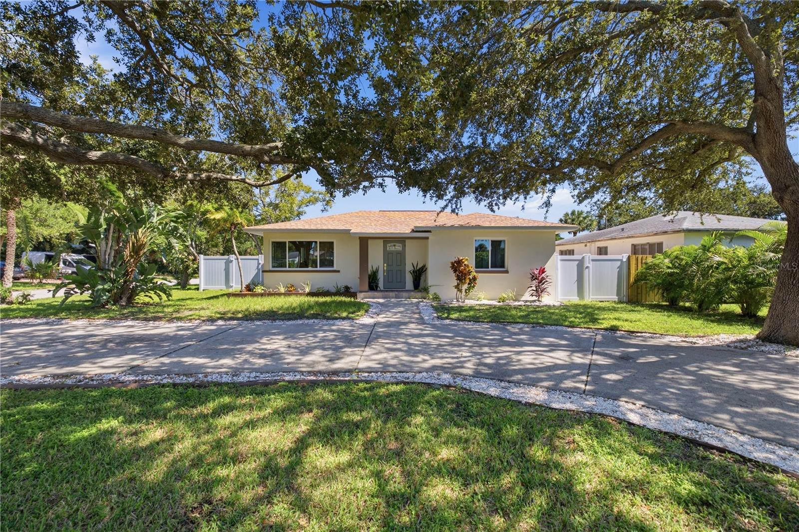 1900 60th St S Property Photo 1