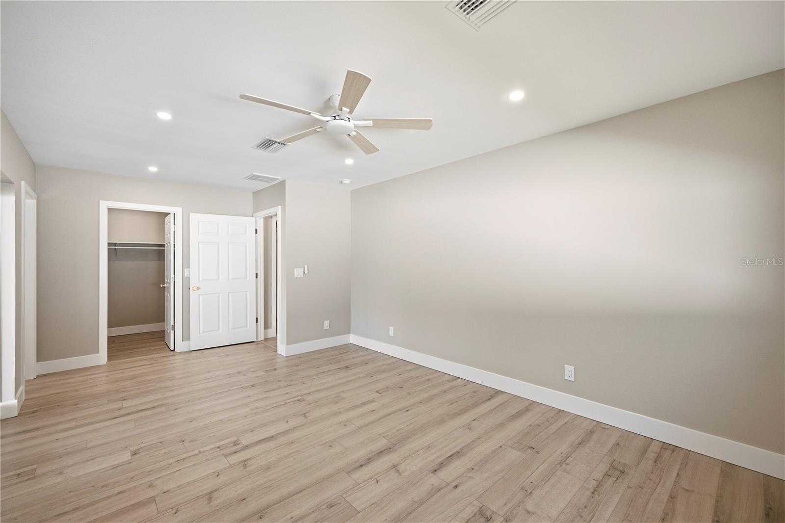 1900 60th St S Property Photo 16