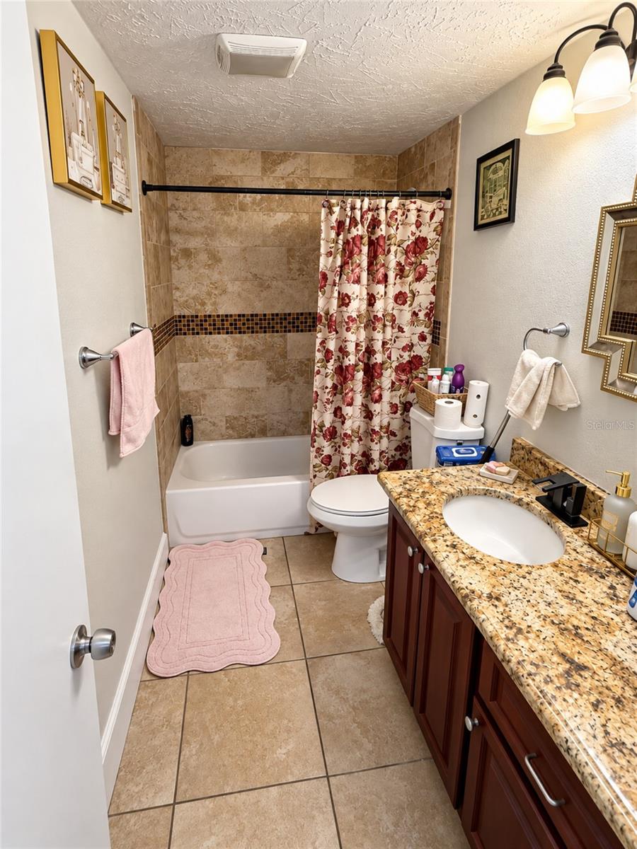 5513 Golden Dr Property Photo 15