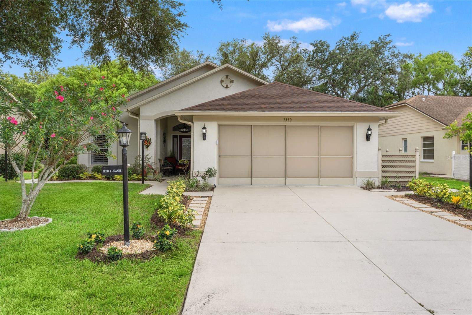 7350 ROSEMONT LN Property Photo 1
