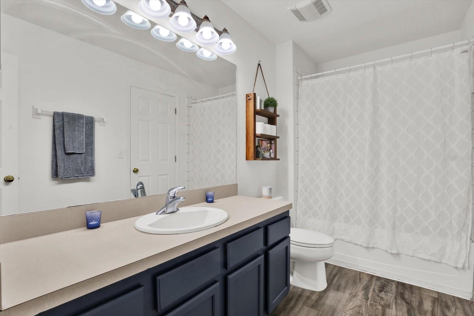11041 Black Swan Ct Property Photo 13