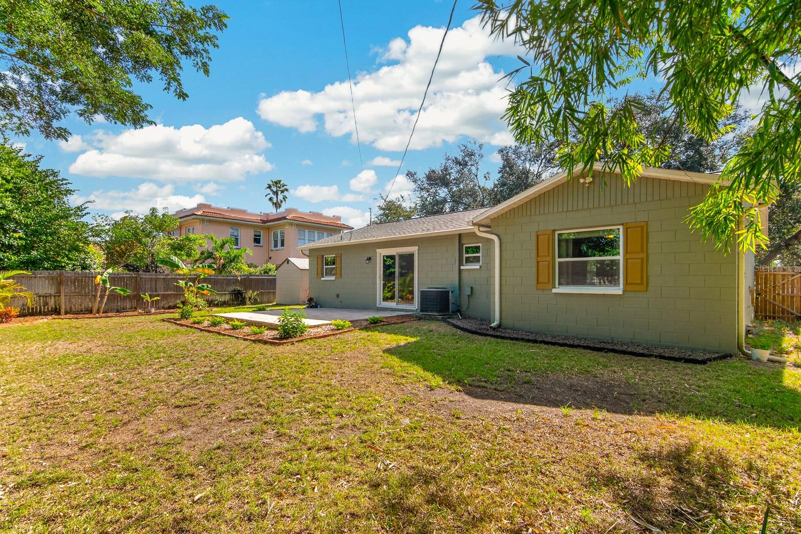 120 Orange Ave N Property Photo 32