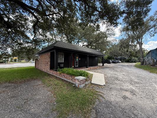 1223 W Brandon Blvd Property Photo 1