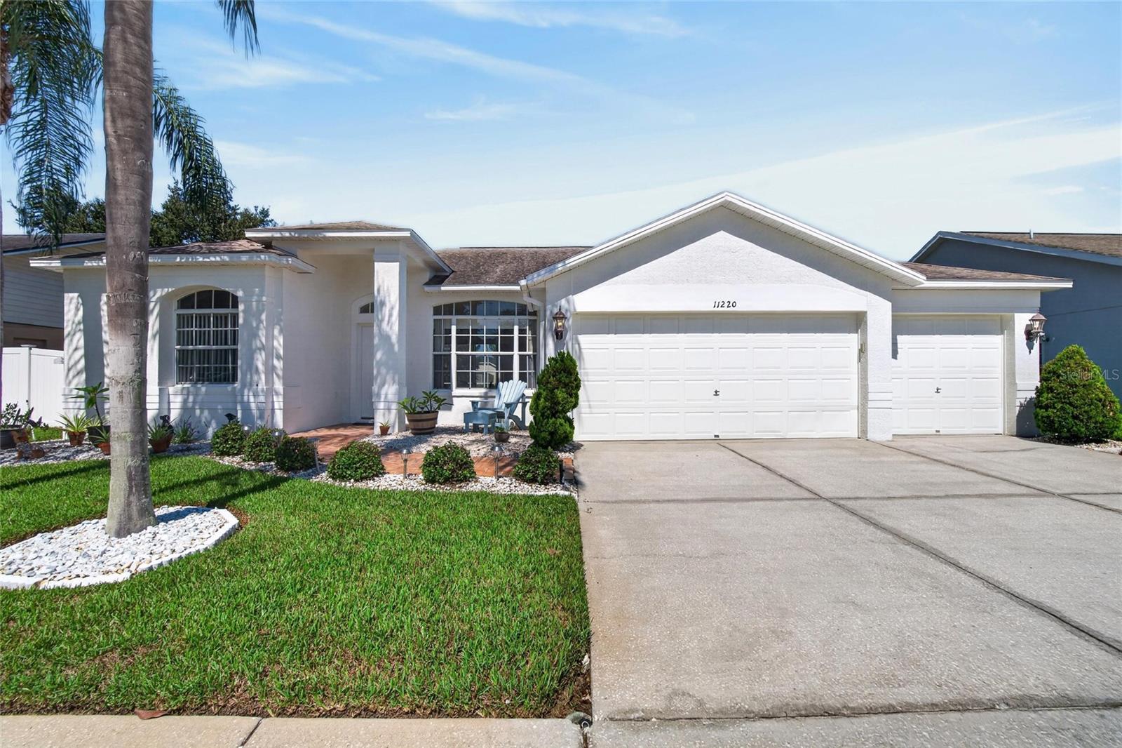 11220 SAILBROOKE DR Property Photo 1