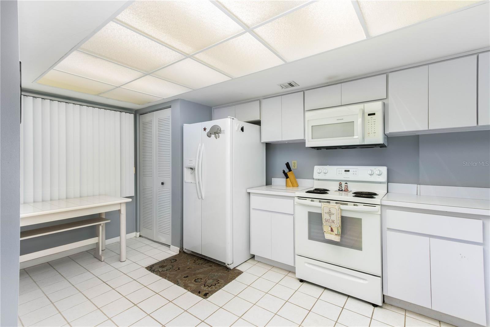 650 Island Way #602 Property Photo 12