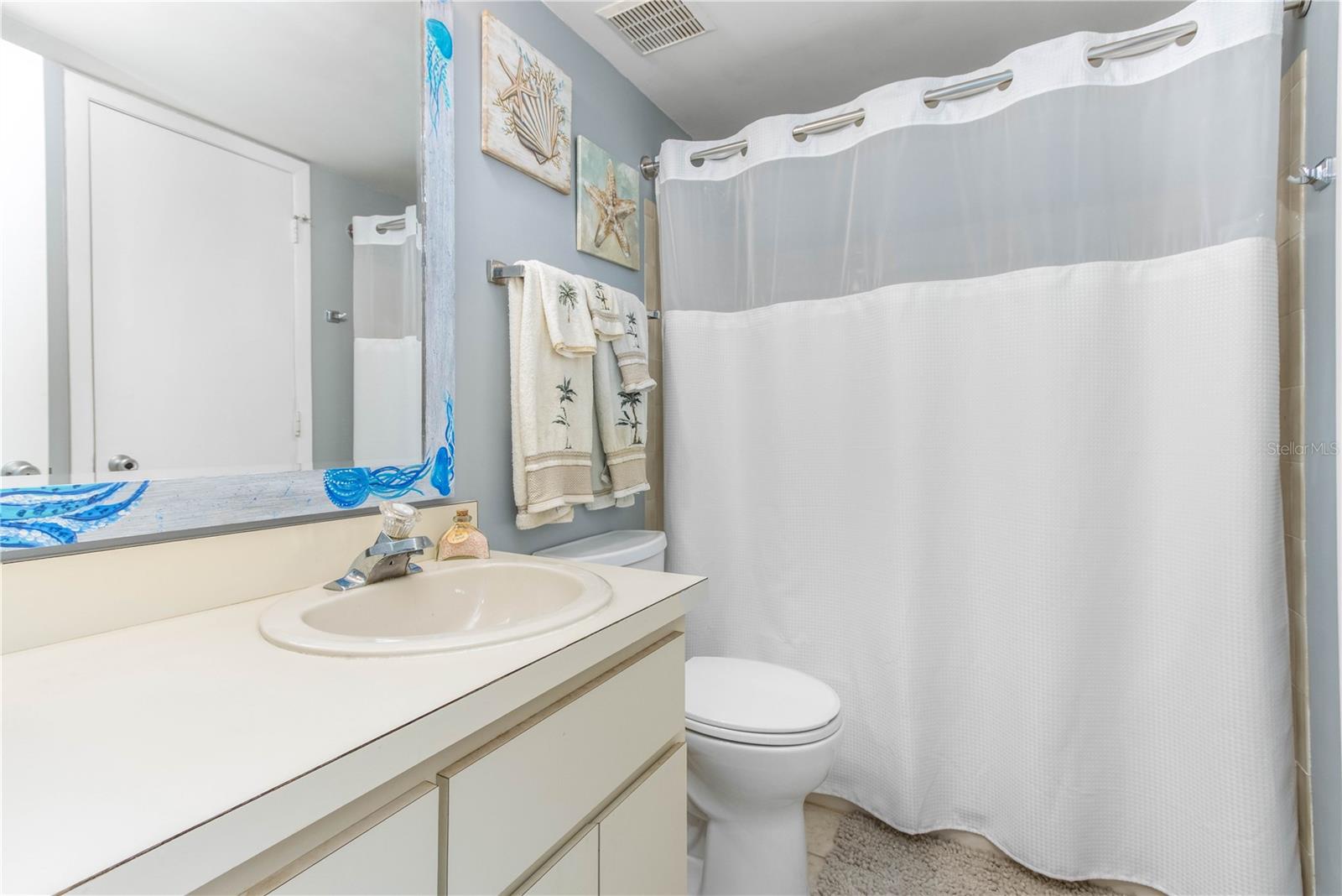 650 Island Way #602 Property Photo 21